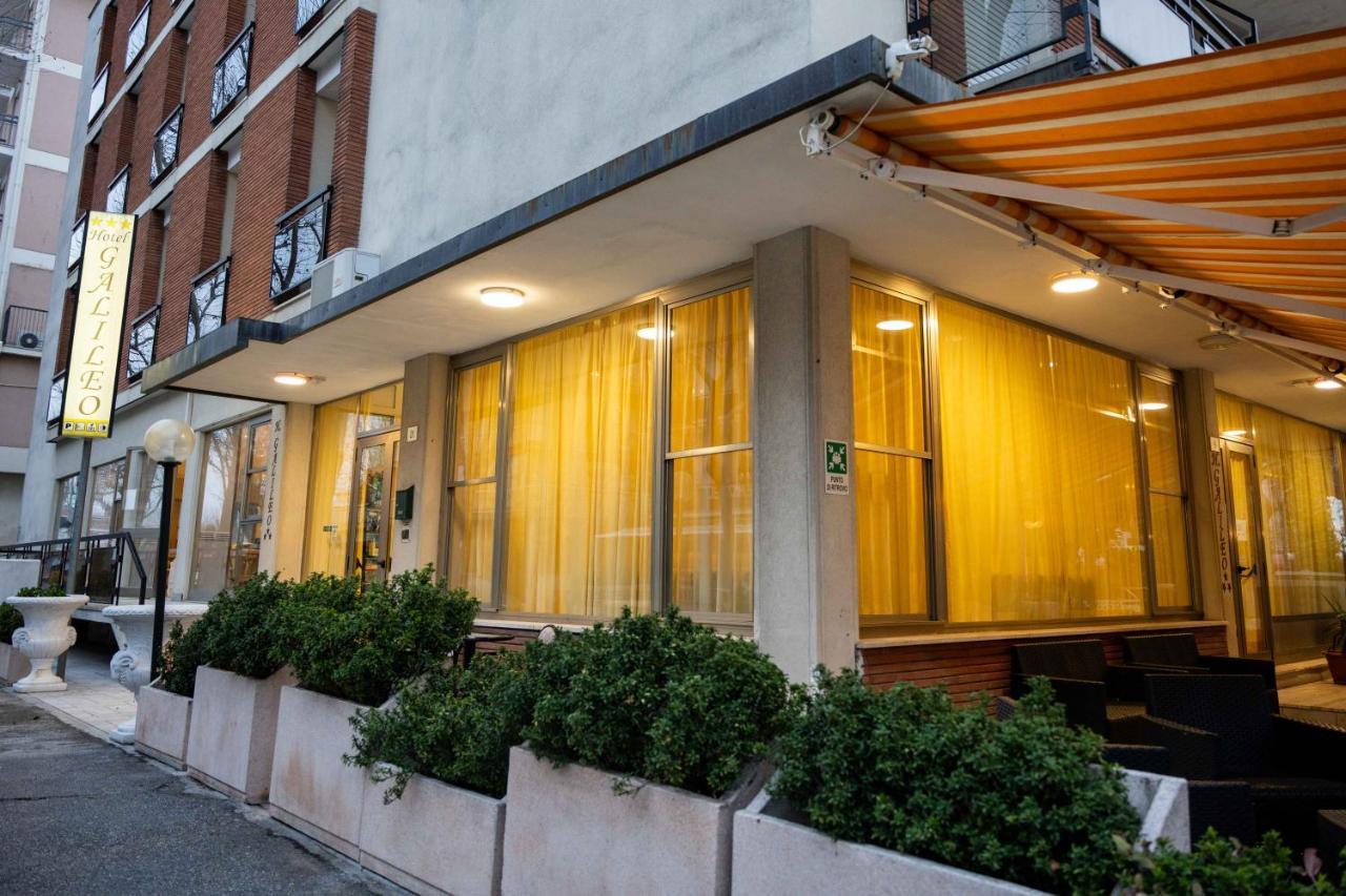Hotel Galileo Rimini Exterior foto